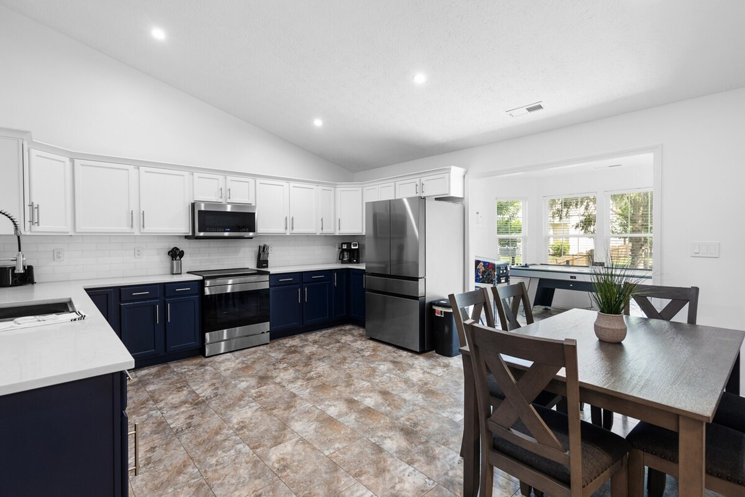 Building Photo - 13847 Catalina Dr