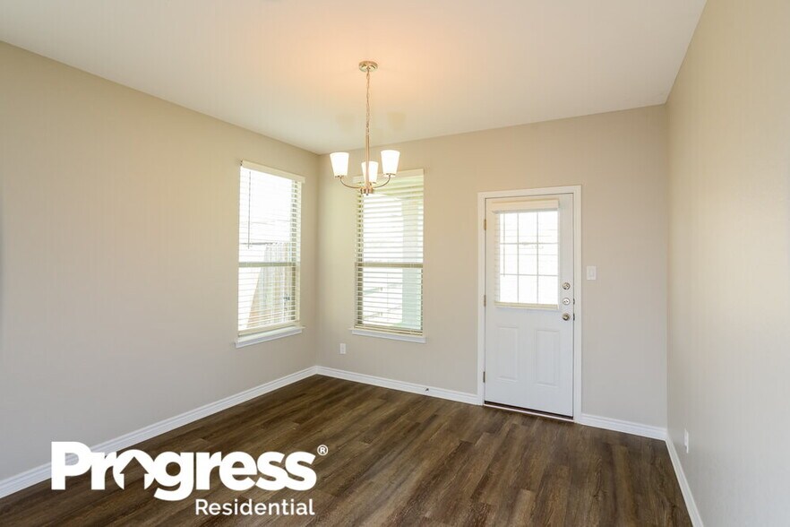 Building Photo - 8208 Victory Cove