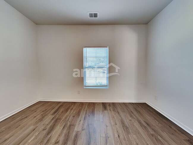 Building Photo - 486 Spanish Wells Rd