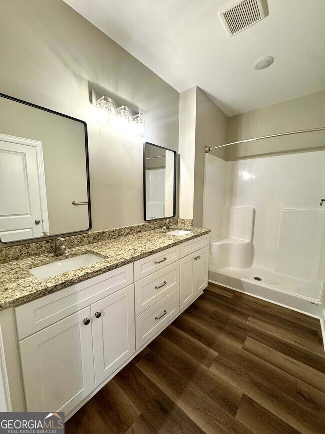 Building Photo - 613 Shady Grove Church Rd