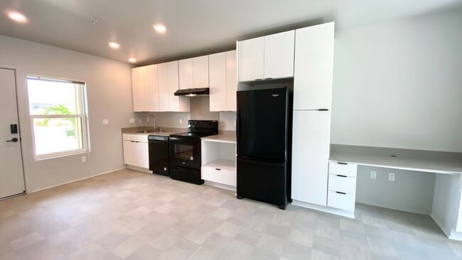 Building Photo - AVAILABLE Soon !!! BRAND NEW STUDIO IN HO'OPILI!