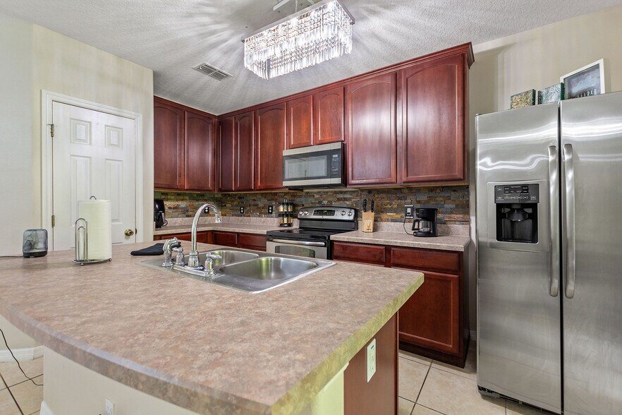 Building Photo - 5958 Tivoli Gardens Blvd