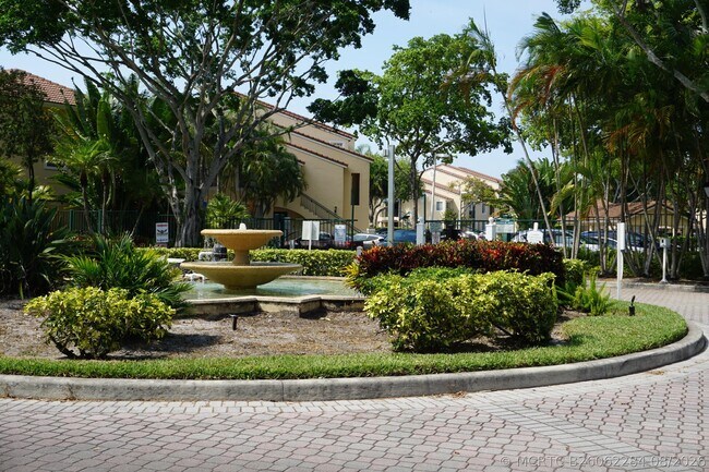 Building Photo - 1721 Village Blvd