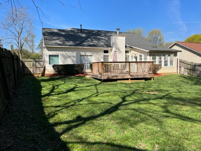 Building Photo - 2825 Sloan Dr