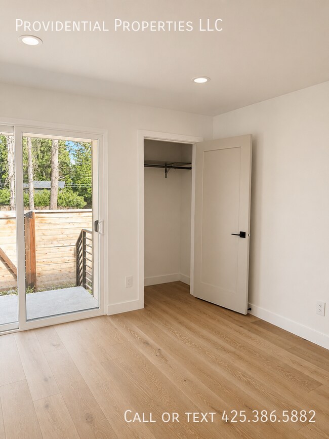 Building Photo - 8320 NE 148th Pl