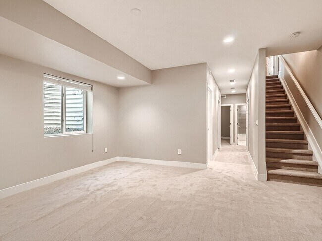 Building Photo - 3434 Garfield