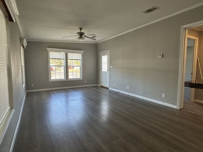 Building Photo - 4 Golf Cove Ct