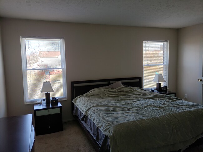 Building Photo - 714 Linden Creek