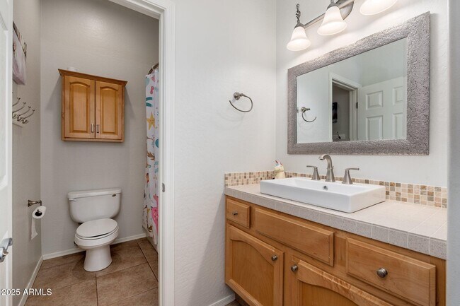 Building Photo - 5712 E Blue Sky Dr