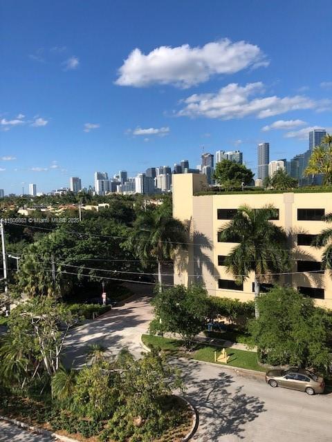 Building Photo - 2501 Brickell Ave