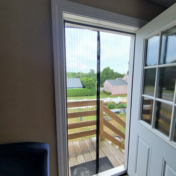 Small balcony off living room - 1235 Gardners Neck Rd