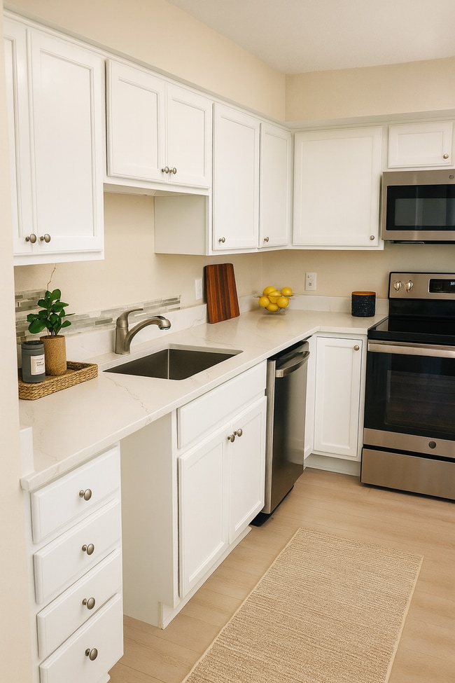 Building Photo - 1300 Cedarwood Dr