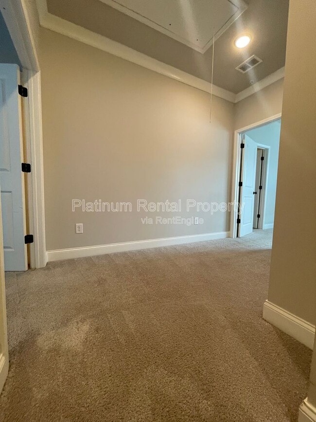 Building Photo - 1236 Stone Castle Cir