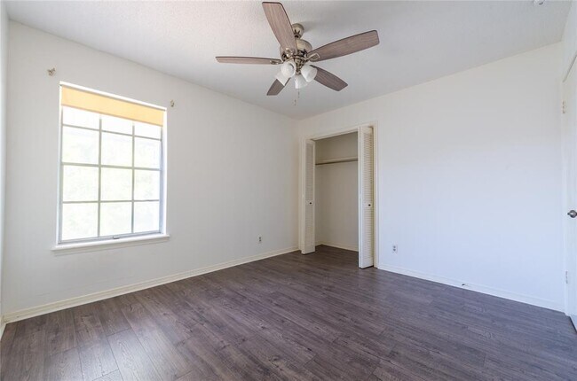 Building Photo - 5510 Chadwyck Dr