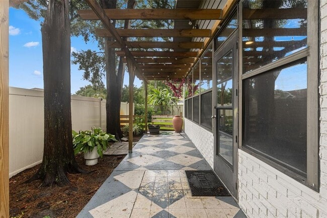 Building Photo - 16208 Armistead Ln