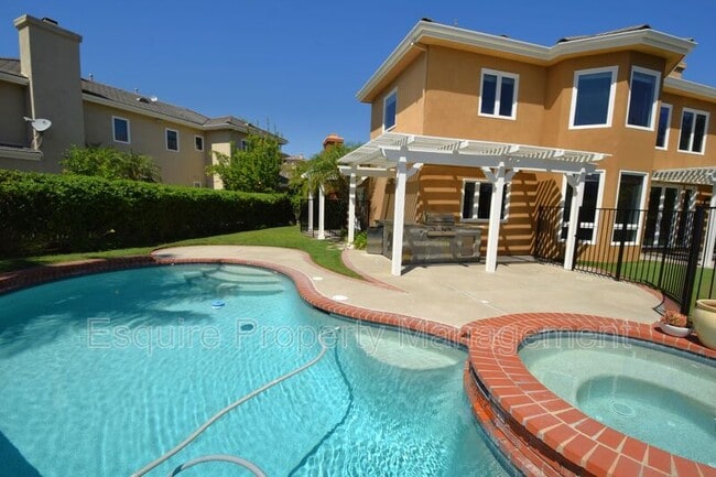 Building Photo - 1674 Bushgrove Ct