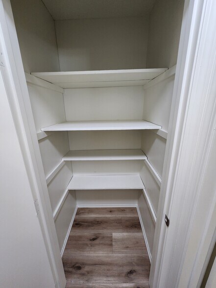 Building Photo - 1170 Fountain St