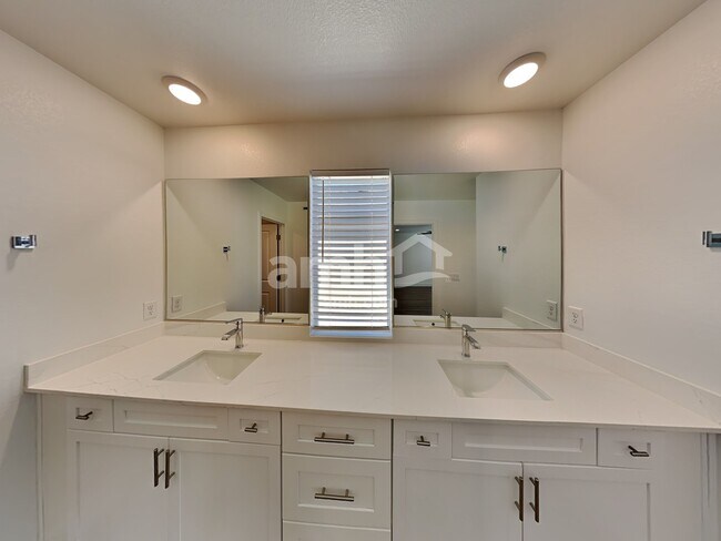 Building Photo - 4284 Halo Hollyhock St