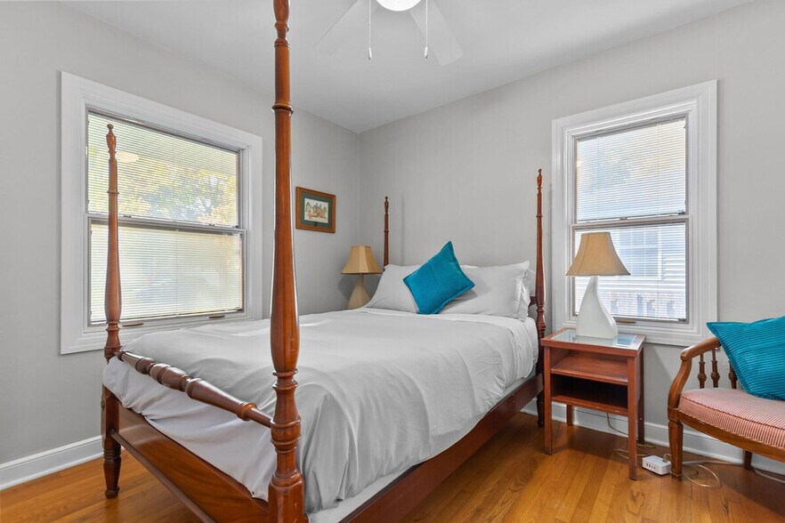 Building Photo - 810 E Pershing St