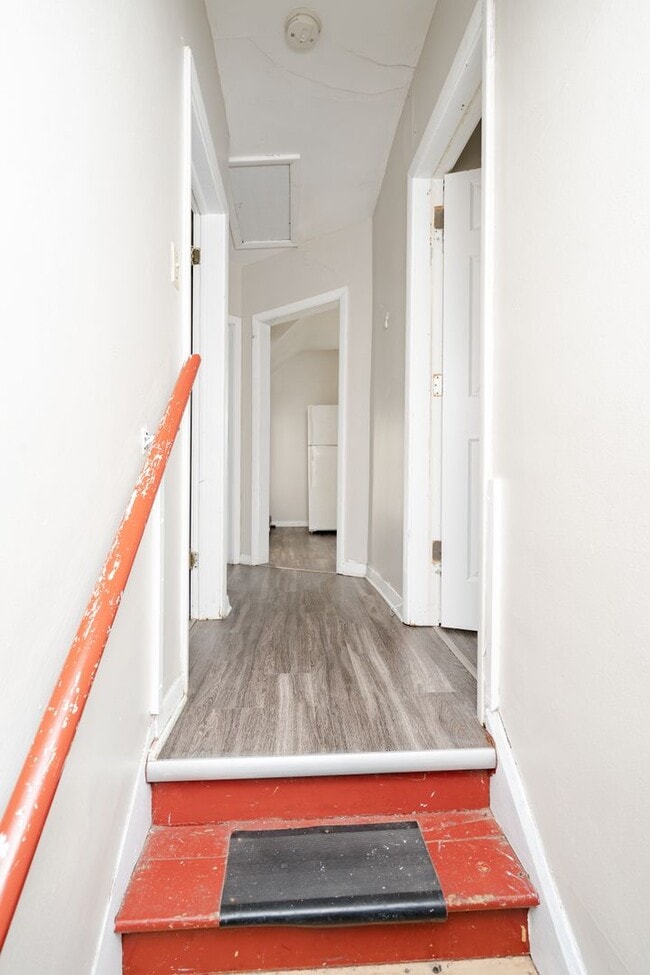 Building Photo - 1315 State St