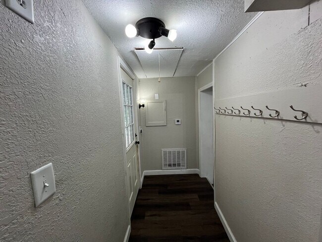 Building Photo - 3 Bed 1 Bath Single Family Home in Irma