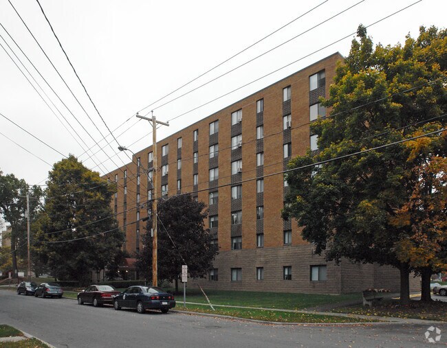 Building Photo - Raymond Watkin Apartments