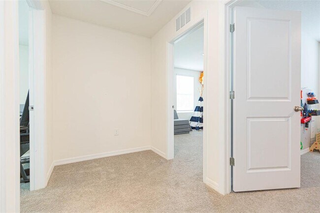 Building Photo - 36703 Spanish Rose Dr