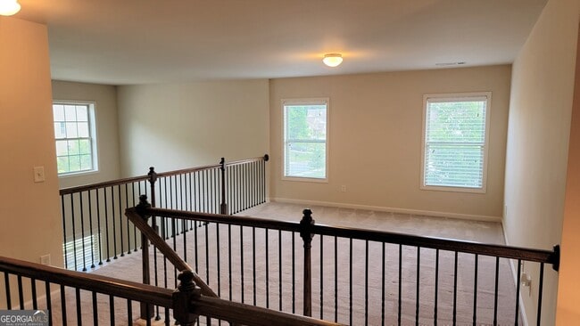 Building Photo - 5760 Aspen Dr