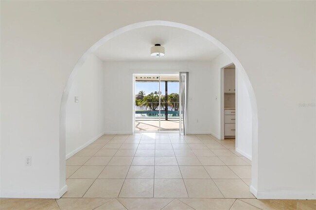 Building Photo - 1708 Claw Ct
