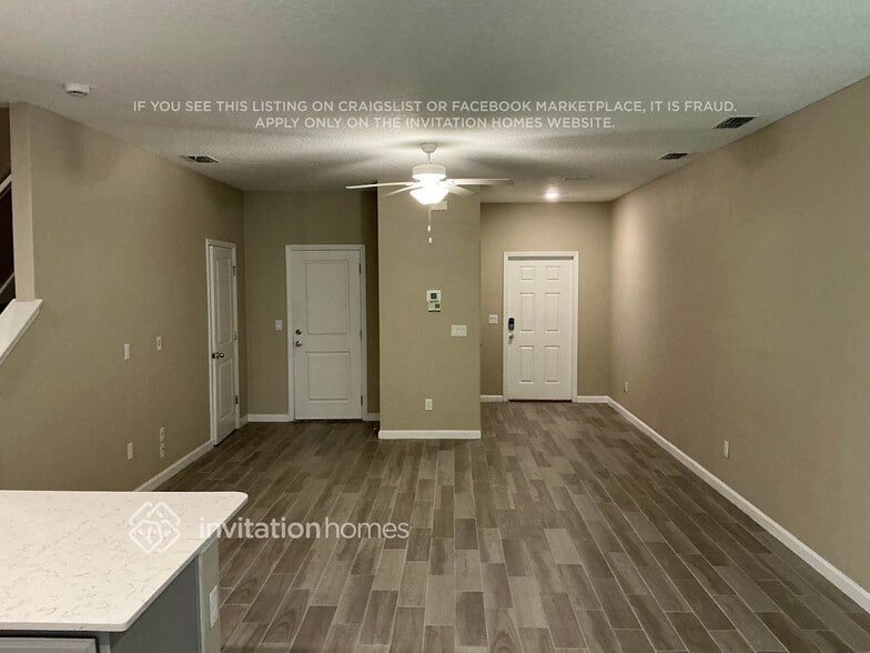 Building Photo - 13287 Shore Grass Dr