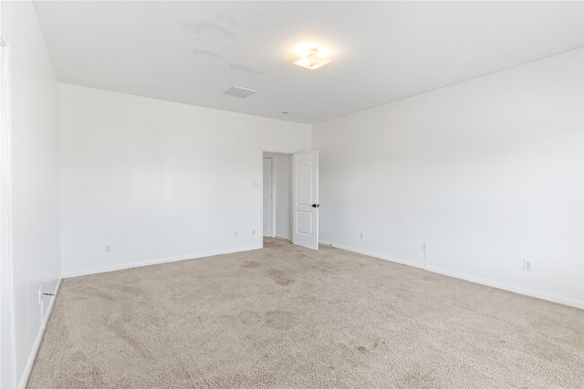 Building Photo - 11017 Panther Ct