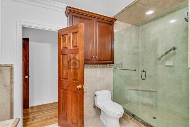 Building Photo - 603 S Mansfield Ave