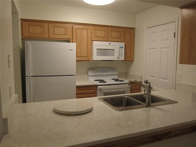Building Photo - 7023 SW 21st Ln