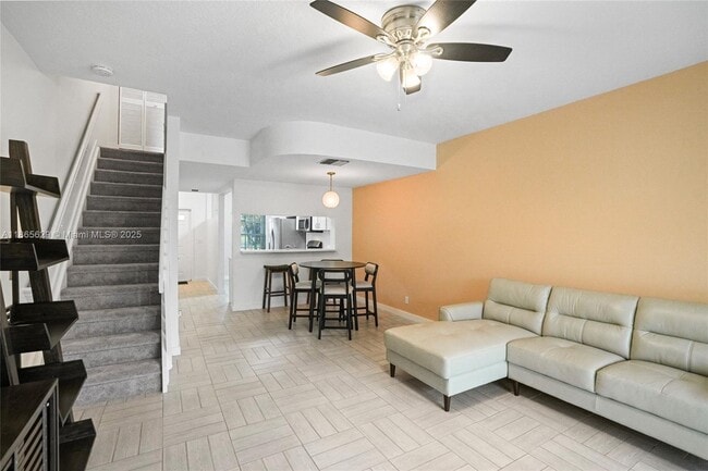 Building Photo - 8031 Sanibel Dr