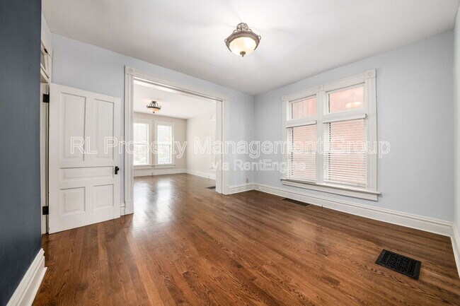 Building Photo - 322 Wilber Ave