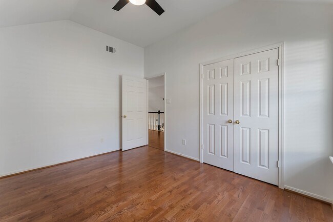 Building Photo - 5614 Whisper Ridge Dr