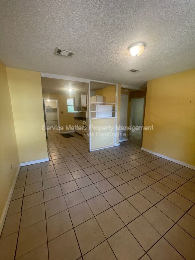 Building Photo - 2603 W Belmont St