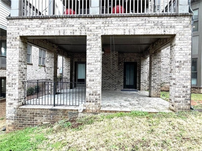 Building Photo - 3816 Chamblee Dunwoody Rd