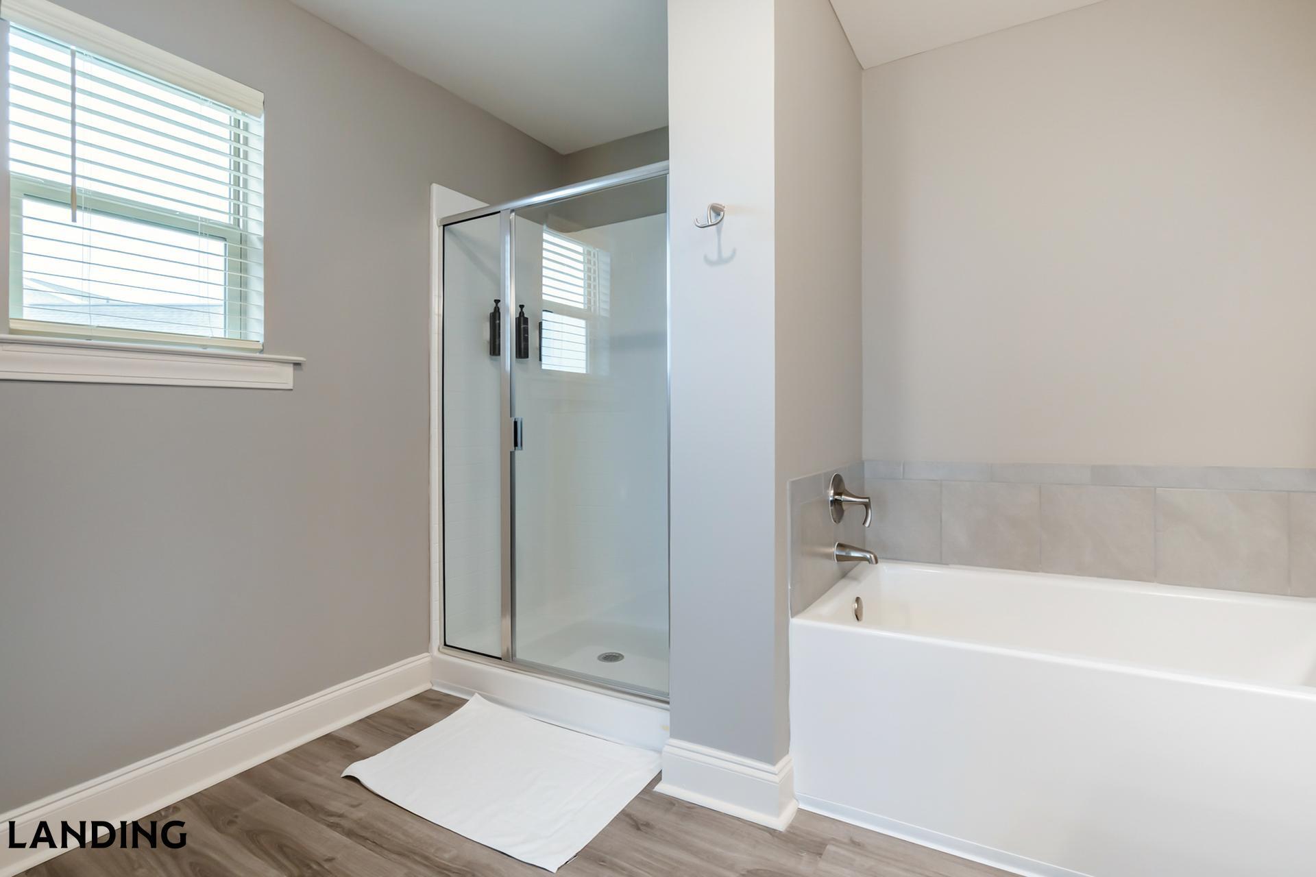 Building Photo - 305 Laredo Dr