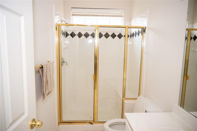 Building Photo - 8416 Mesa Verde Dr