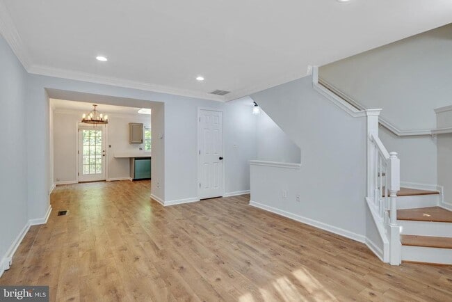 Building Photo - 1832 Tiger Lily Cir