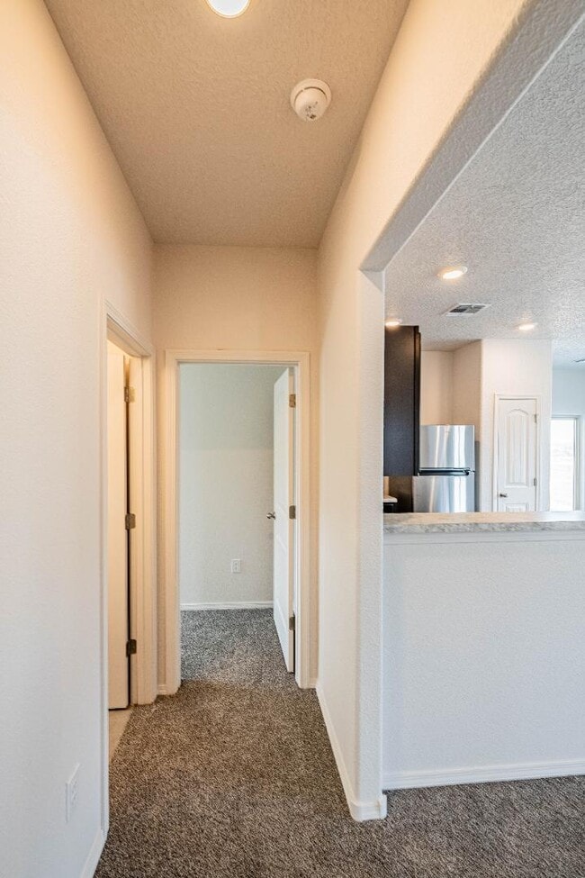 Building Photo - 88 Tome Vista Dr