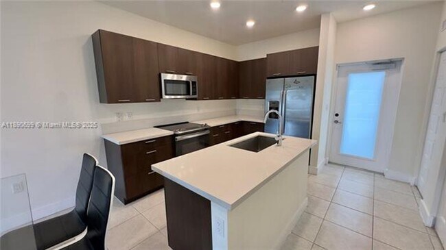 Building Photo - 8301 NW 41st St