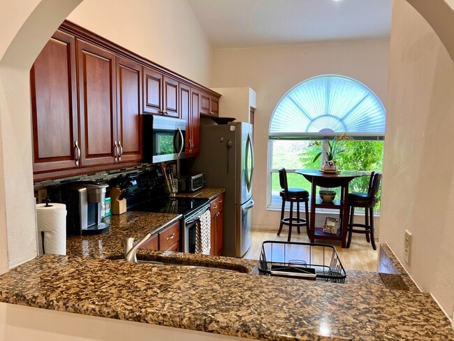 Building Photo - 602 Sabal Palm Ln