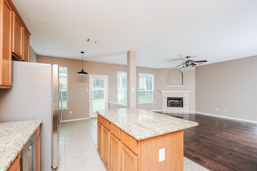 Building Photo - 4805 Barnhill Ln