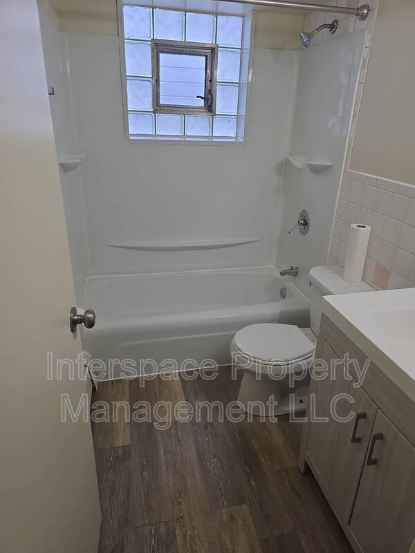 Building Photo - 9841 S Harlem Ave