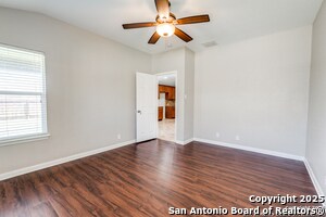 Building Photo - 736 Guna Dr