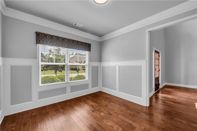 Building Photo - 304 Red Cap Cir