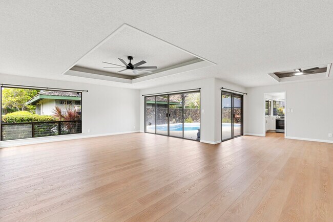 Building Photo - 1055 Kapo Wy