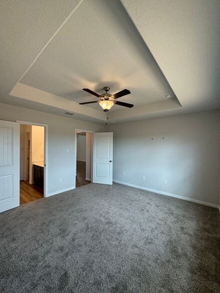 Building Photo - 11131 Hollinger Cir